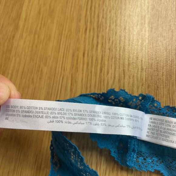 Bundle of 3 Jenni Thongs, L - Picture 9 of 12